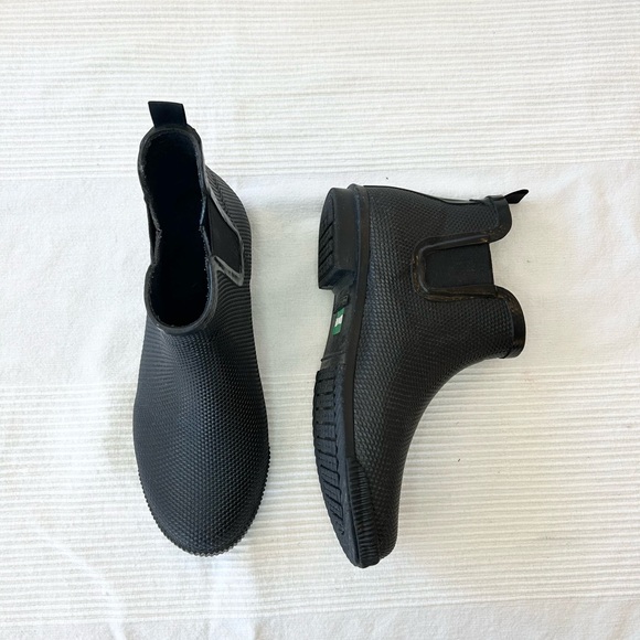 Cougar Women's Regent Chelsea Rain Boots in Snakeskin - Picture 8 of 11